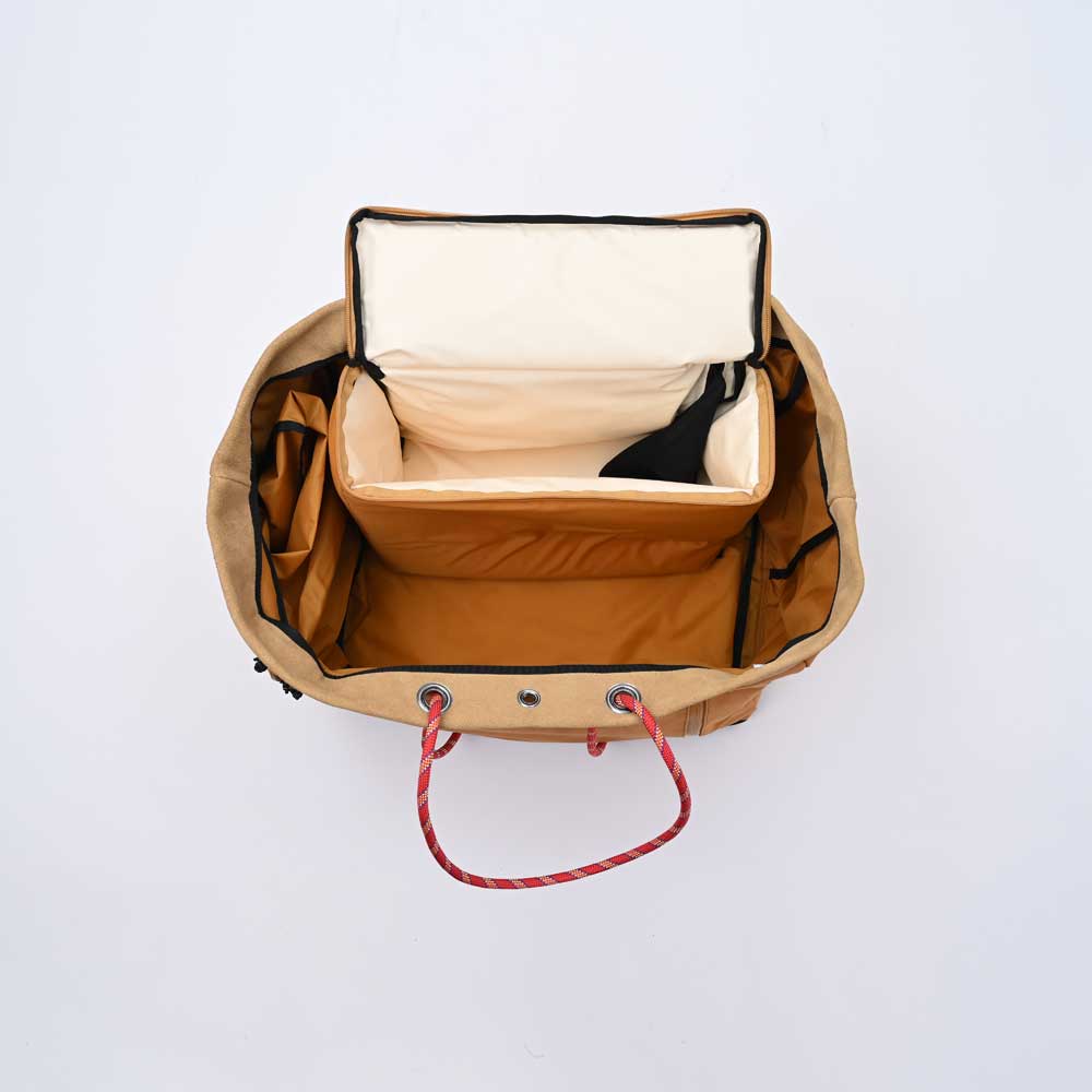 画像:クーラー部分を開いたCOLDGIRL